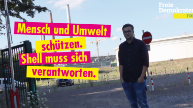 "Godorf ist ein Veedel mit Zukunft und Charme, wir wollen uns das nicht durch den Umweltsünder Shell kaputt machen lassen."
